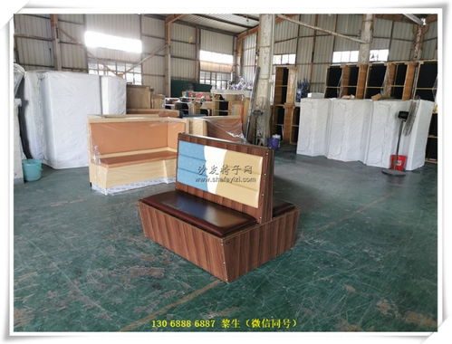 中式火鍋店卡座沙發(fā)與鄖陽區(qū)龍蝦館家具的融合設計